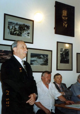 Во время награждения Международной премией им. М.А. Шолохова. 