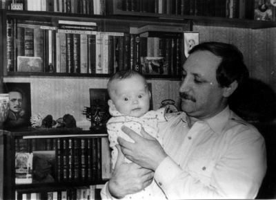 С дочкой Аленой. 1988 г.